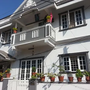 Gloria Kochi